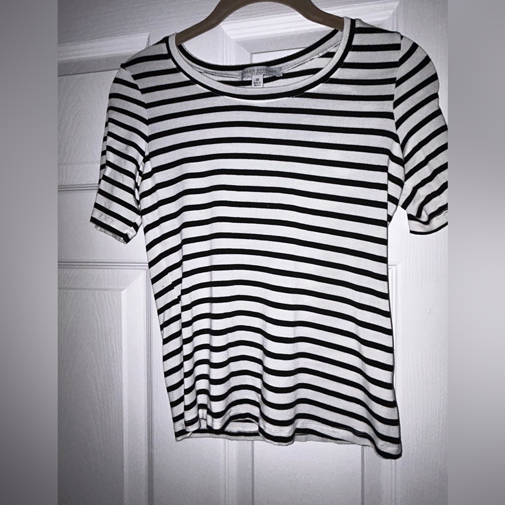 Green envelope brand Short sleeve striped top